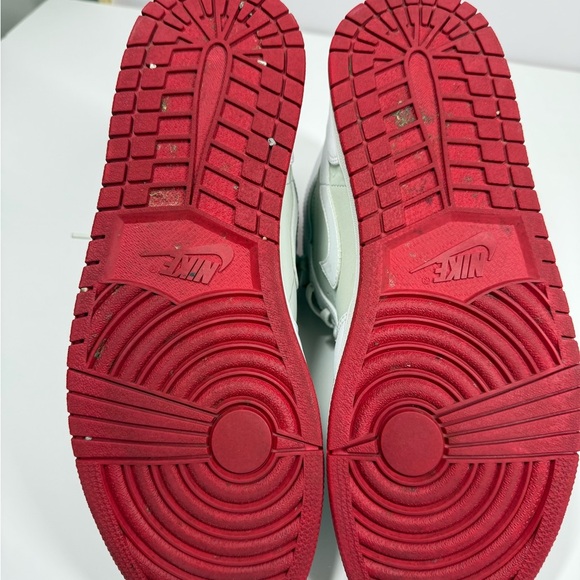 Air Jordan 1 Retro Hare Jordan 2015 - Picture 4 of 14